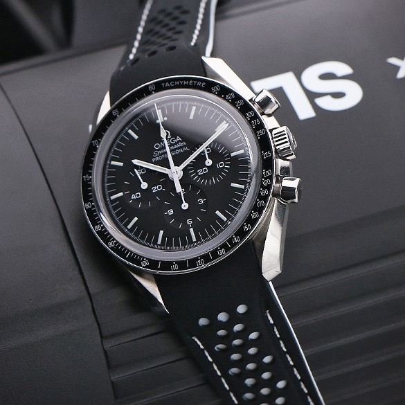 Omega speedmaster best sale rally strap