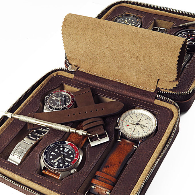 zc.6.2 DASSARI Leather Watch Box in Brown 2