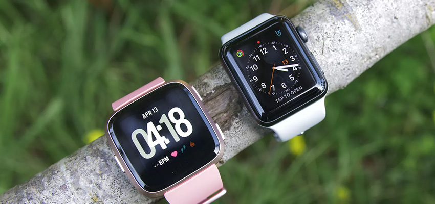 Fitbit Versa Vs Apple Watch Series 4 Design Display