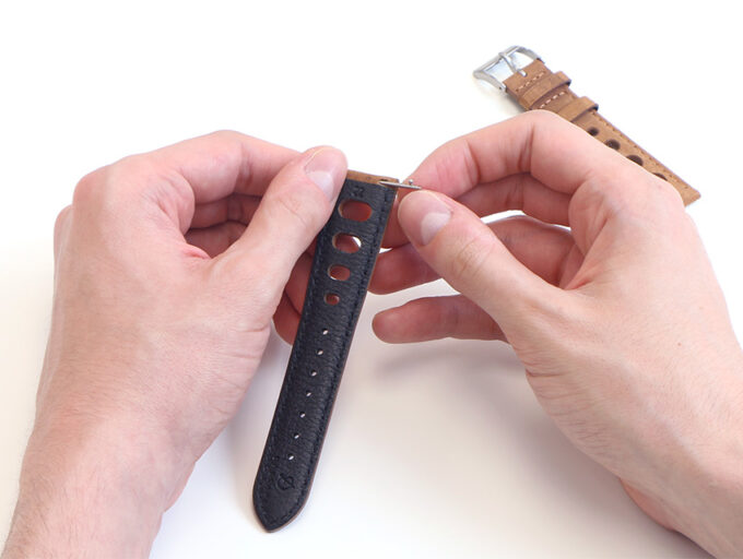 How To Remove QuickRelease Pins StrapsCo