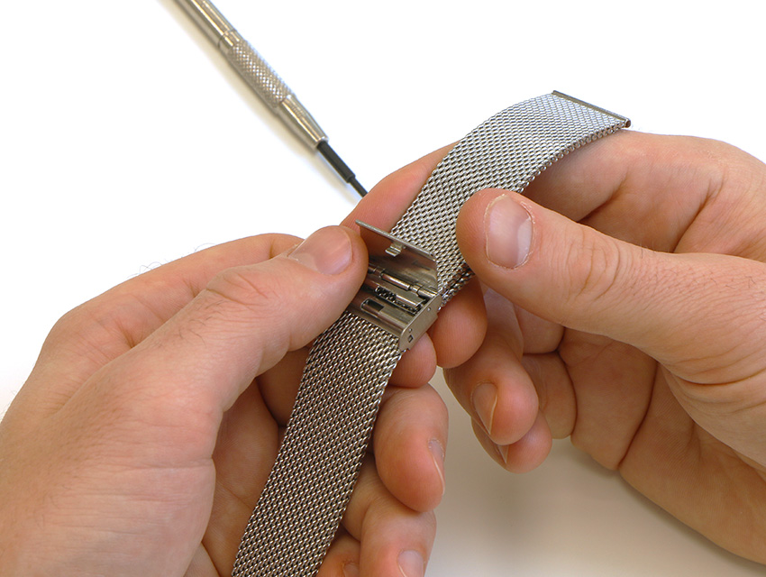 How to adjust stainless 2025 steel mesh watch band