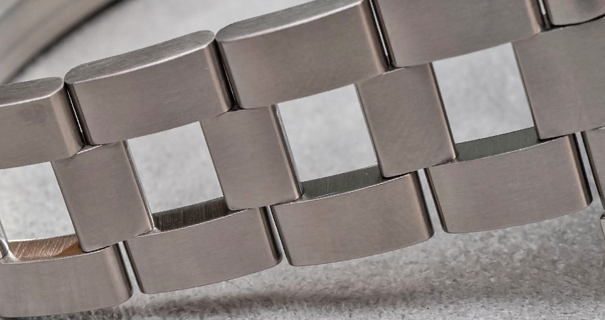 The Top 5 Metal Watch Bracelet Designs You Should Know About – namokiMODS