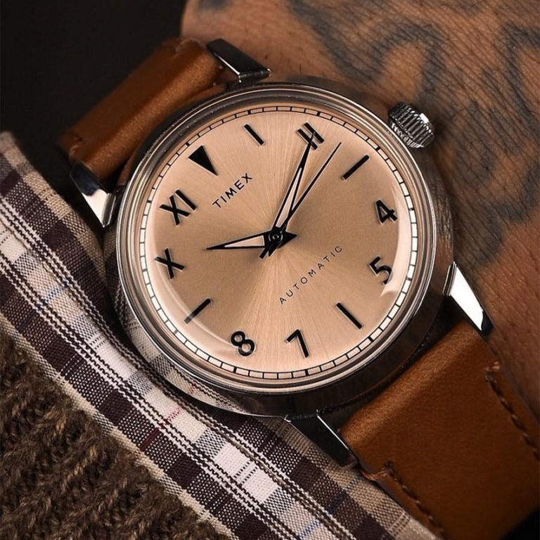 Five of the Best Automatic Watches Under $300 â Plus Two Bonus Entries | StrapsCo