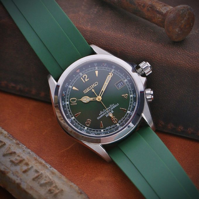 Seiko alpinist 2024 rubber strap