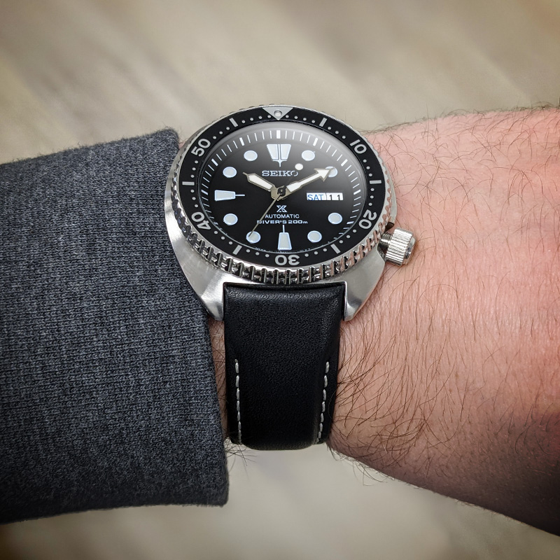 Seiko black sale leather strap