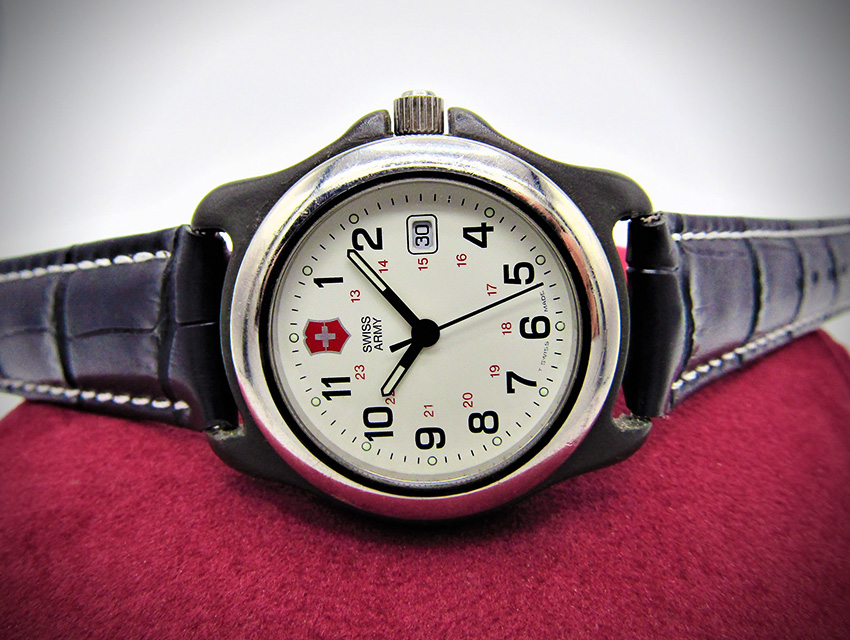 quintessential 90s style watches swiss army