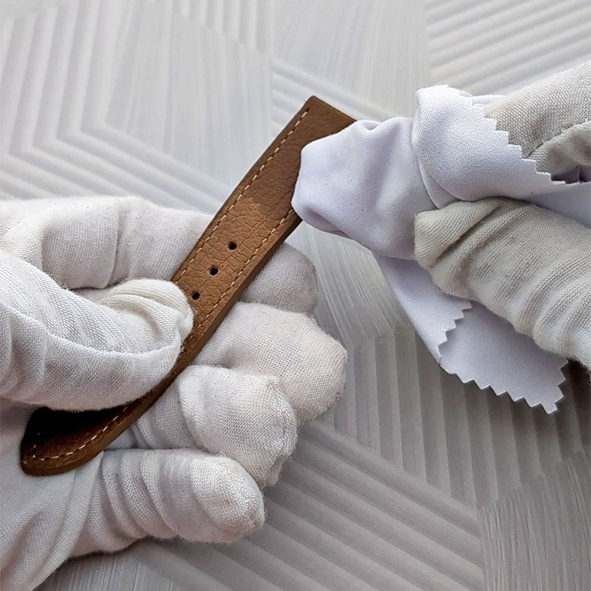 how to clean leather watch strap 3 wipe strap with cleaning mixture