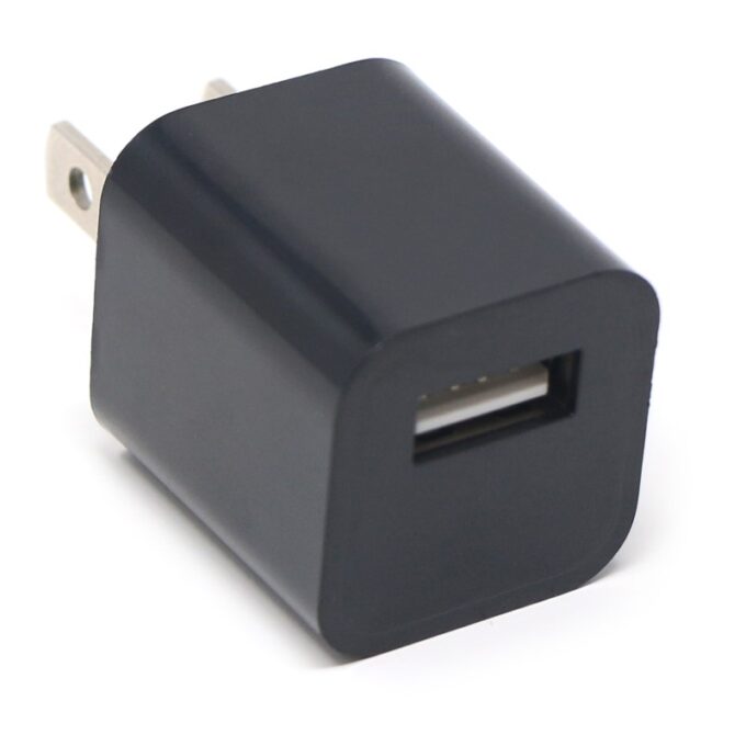 wa1.1 Front StrapsCo USB Wall Charger Plug