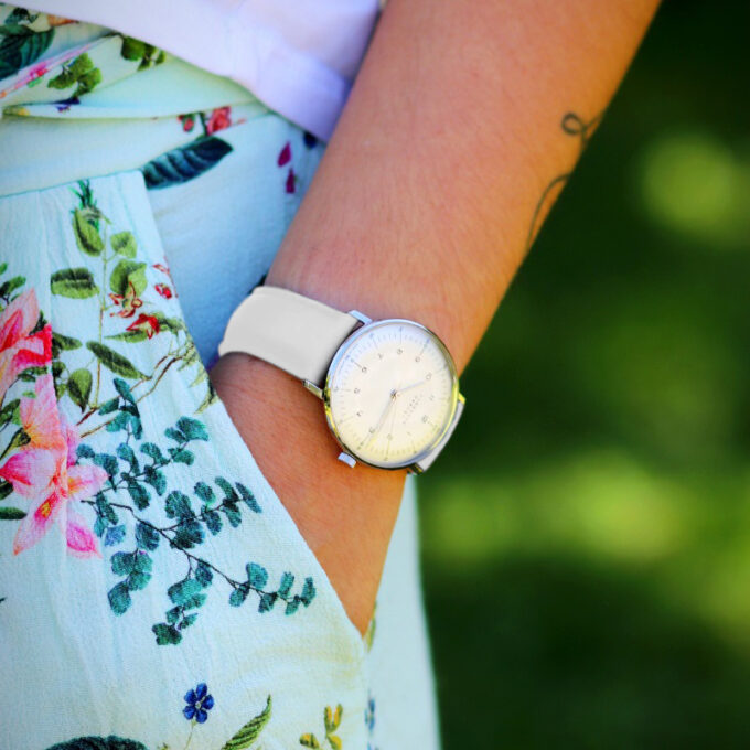 st19 Creative Classic Women’s Strap With Quick Release White