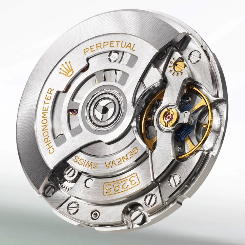ultimate guide to watch movements gmt movement