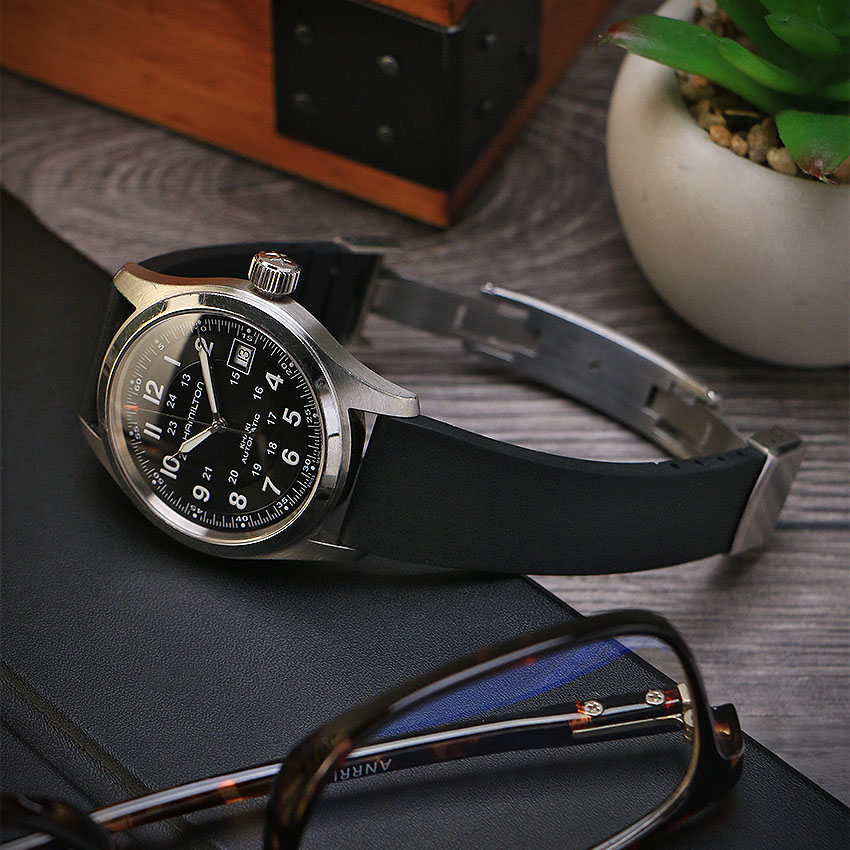 one watch four looks hamilton khaki field smooth fkm rubber cts strap
