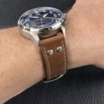 <span class="product-title-compatibility">Vintage Leather Pilot Watch Band w/ Rivets <br><small>By DASSARI</small></span>