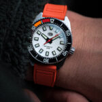 <span class="product-title-compatibility">Aviator FKM Rubber Strap <br><small>by DASSARI</small></span>