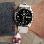 <span class="product-title-compatibility">Shoreline Leather Strap <br><small>By DASSARI</small></span>