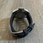 <span class="product-title-compatibility">Icon Diver FKM Strap <br><small>By DASSARI</small>