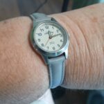 <span class="product-title-compatibility">Classic Women's Strap (Long) <br><small>With Quick Release</small></span>