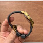 <span class="product-title-compatibility">Heavy-Duty FKM Rubber Strap <br><small>By DASSARI</small></span>