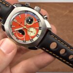 <span class="product-title-compatibility">Leather Rally Strap <br><small>With Quick Release</small></span>