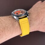 <span class="product-title-compatibility">Aviator FKM Rubber Strap With Deployant Clasp<br><small>by DASSARI</small></span>