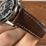 <span class="product-title-compatibility">Stitched Heritage Strap <br><small>With Quick Release</small></span>