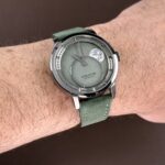 <span class="product-title-compatibility">Classic Suede Strap <br><small>With Quick Release</small></span>