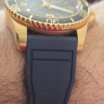 <span class="product-title-compatibility">Aviator FKM Rubber Strap <br><small>by DASSARI</small></span>