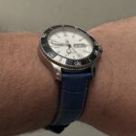 <span class="product-title-compatibility">Men's Crocodile Embossed Strap (Long) <br><small>With Quick Release</small></span>