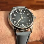 <span class="product-title-compatibility">Stitched FKM Hybrid Strap <br><small>with Deployant Clasp</small></span>
